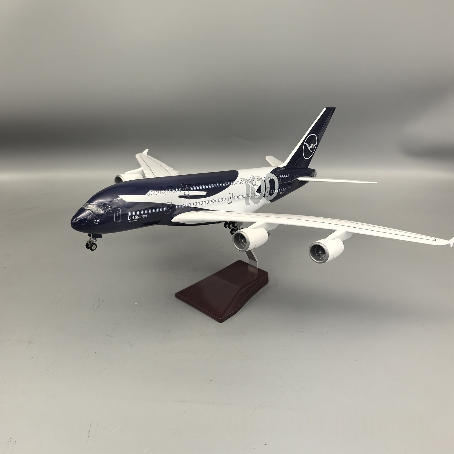 Nouveau modèle d'avion en rési - Party Games New Year avis et prix